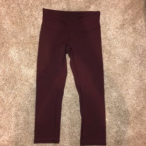 lulu lemon cropped leggings